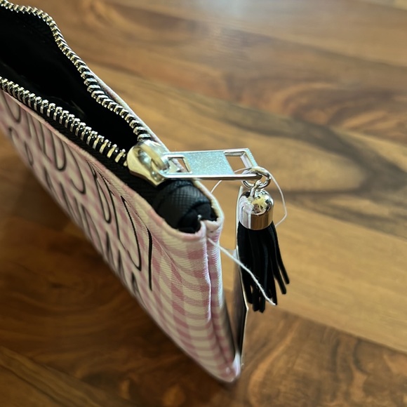 NWT Rae Dunn GRANDMA Zippered Pouch - Picture 9 of 13